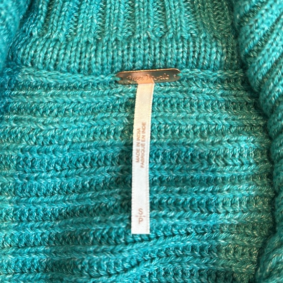 Free people loose fitting sweater - Picture 2 of 6